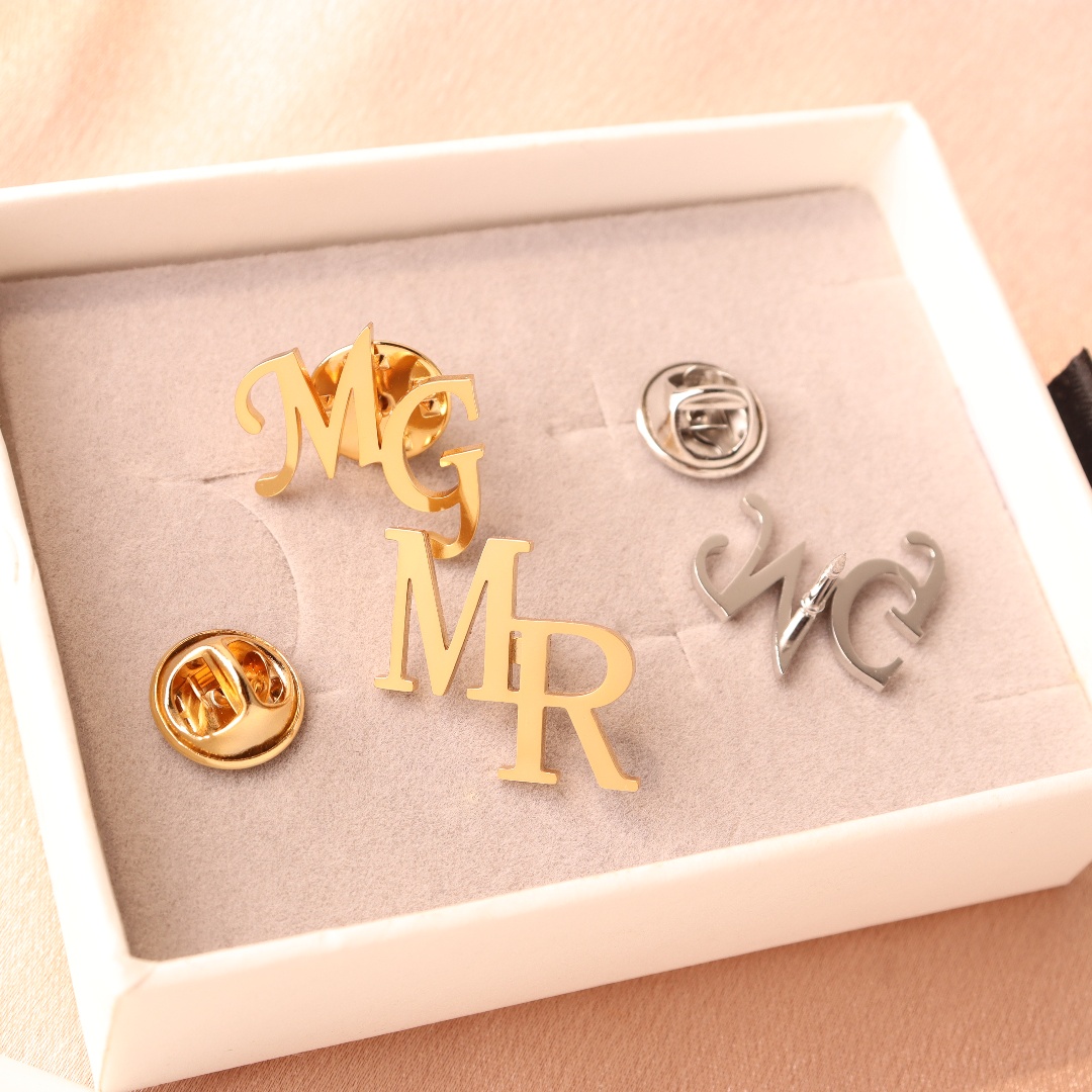 Custom Initials Brooch For Gro - Men Grooming Usa ulasan dan harga